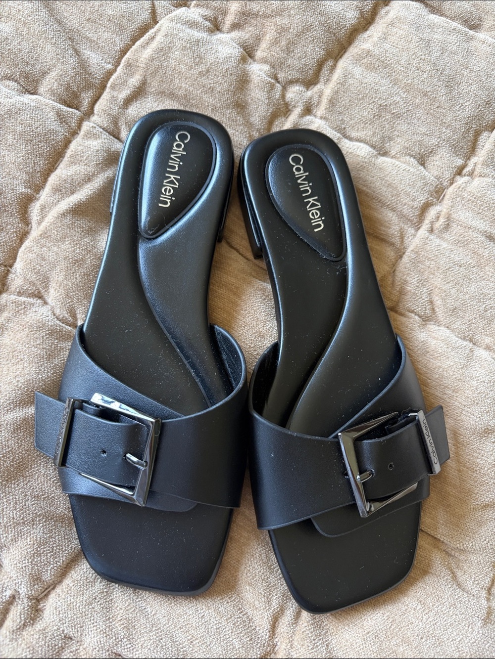 NWOT-Calvin Klein Women's Black Buckle Slide Sandals